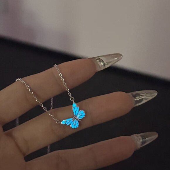 Silver Diamond Necklace – Fine Silver with Brilliant Detail - Picture 9 of 10